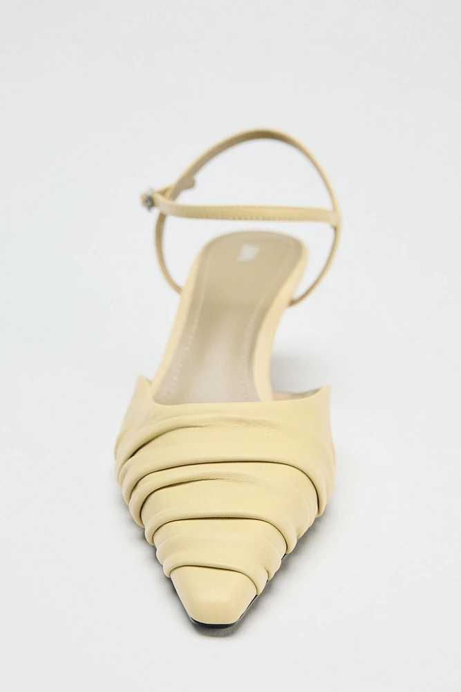 TALONS EN CUIR FRONCÉ