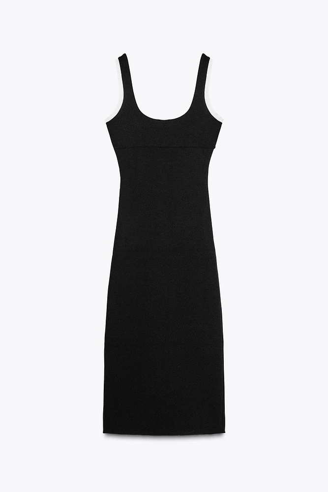 ROBE FINITIONS CONTRASTÉES