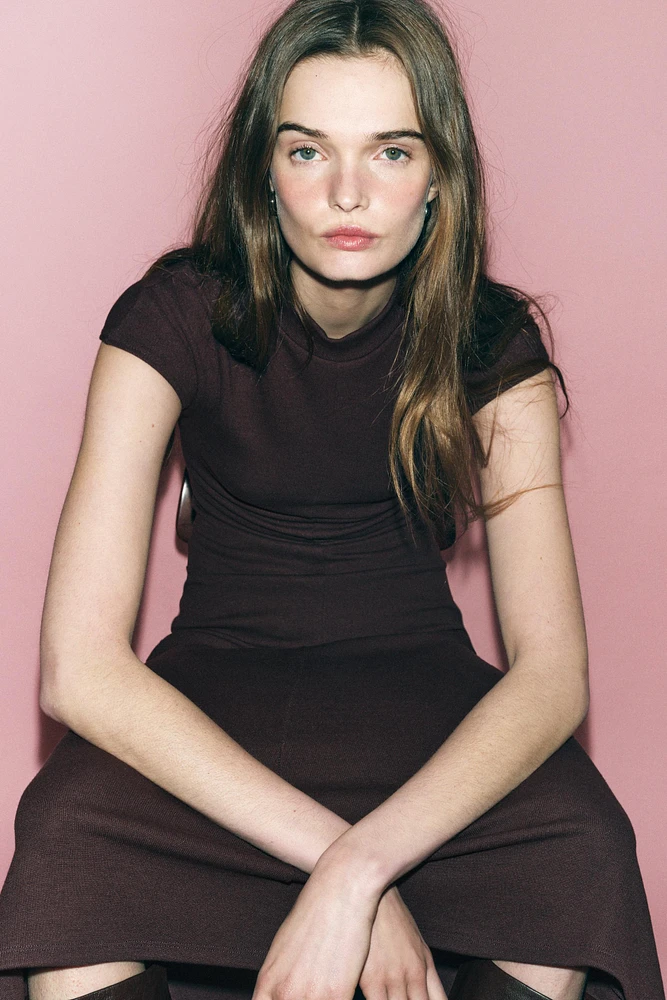 SOFT MIDI DRESS