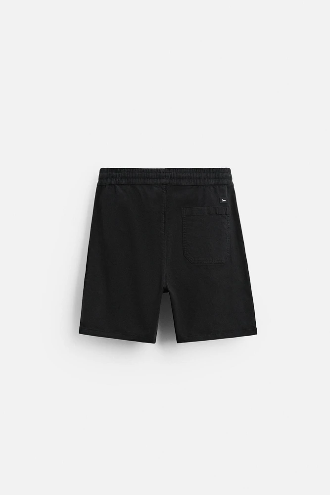 RELAXED FIT SHORTS