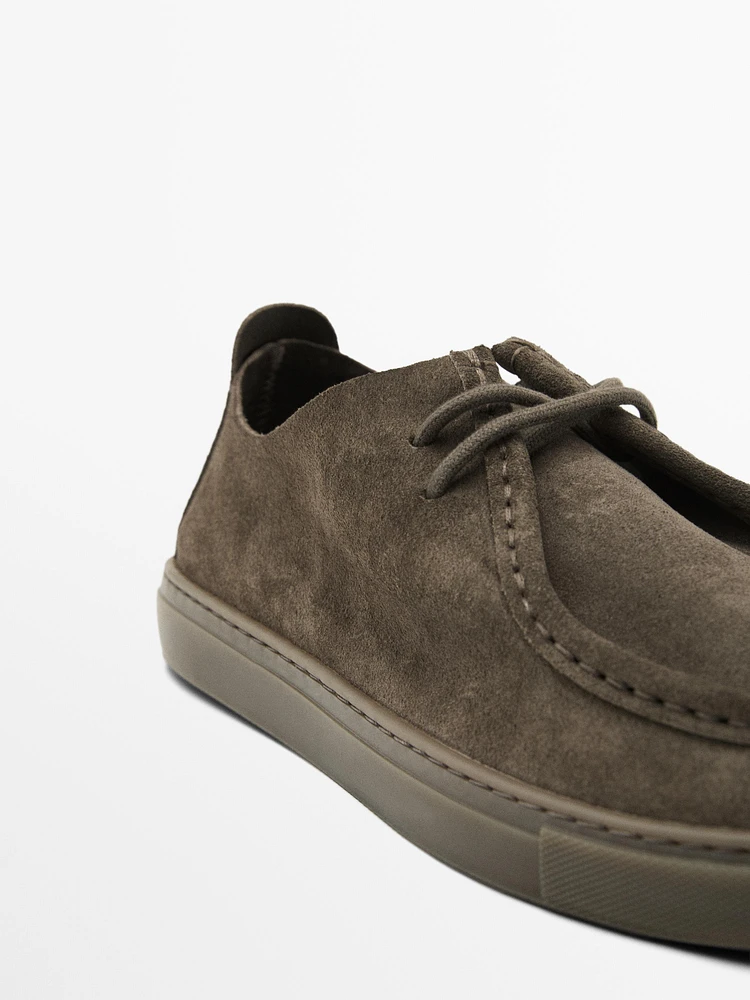 Soft moc toe shoes