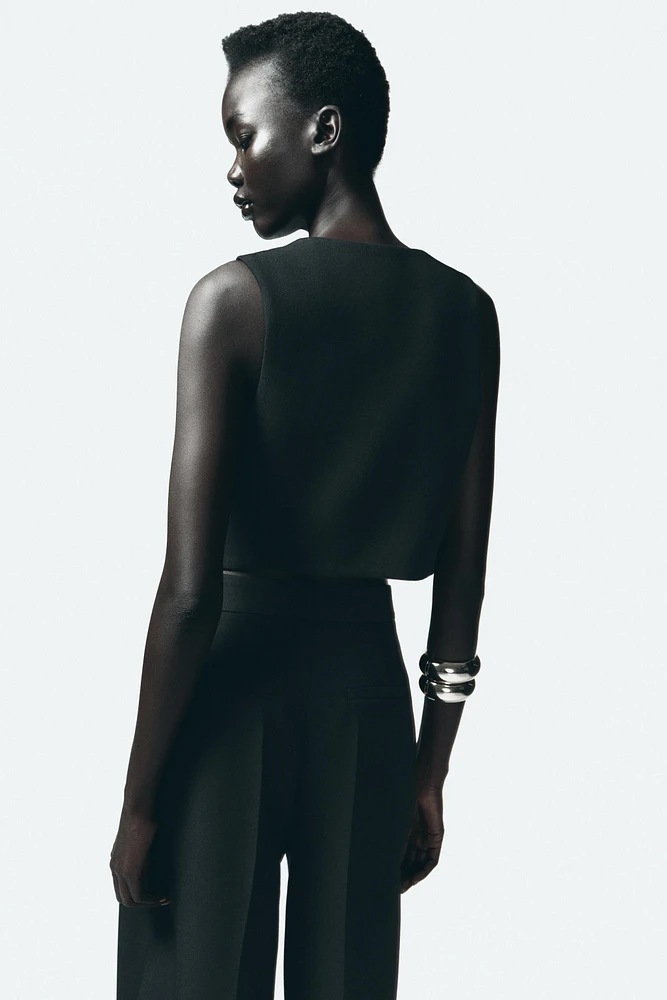 TAILORED SHORT WAISTCOAT