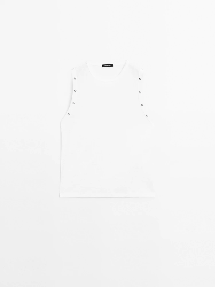 Crew neck T-shirt with eyelet detail