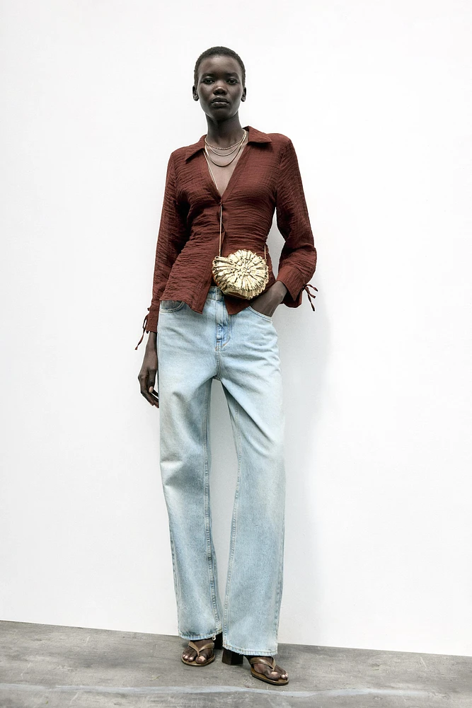 METALLIC CONCH BAG