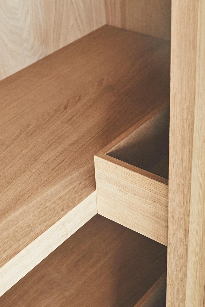 CABINET 01