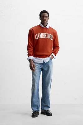 CAMBRIDGE© PATCH SWEATSHIRT