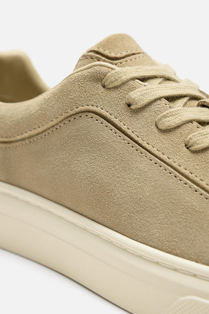 LEATHER SNEAKERS