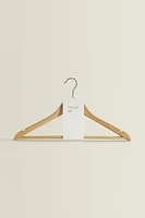 CINTRE BOIS LAQUÉ (LOT DE 3)