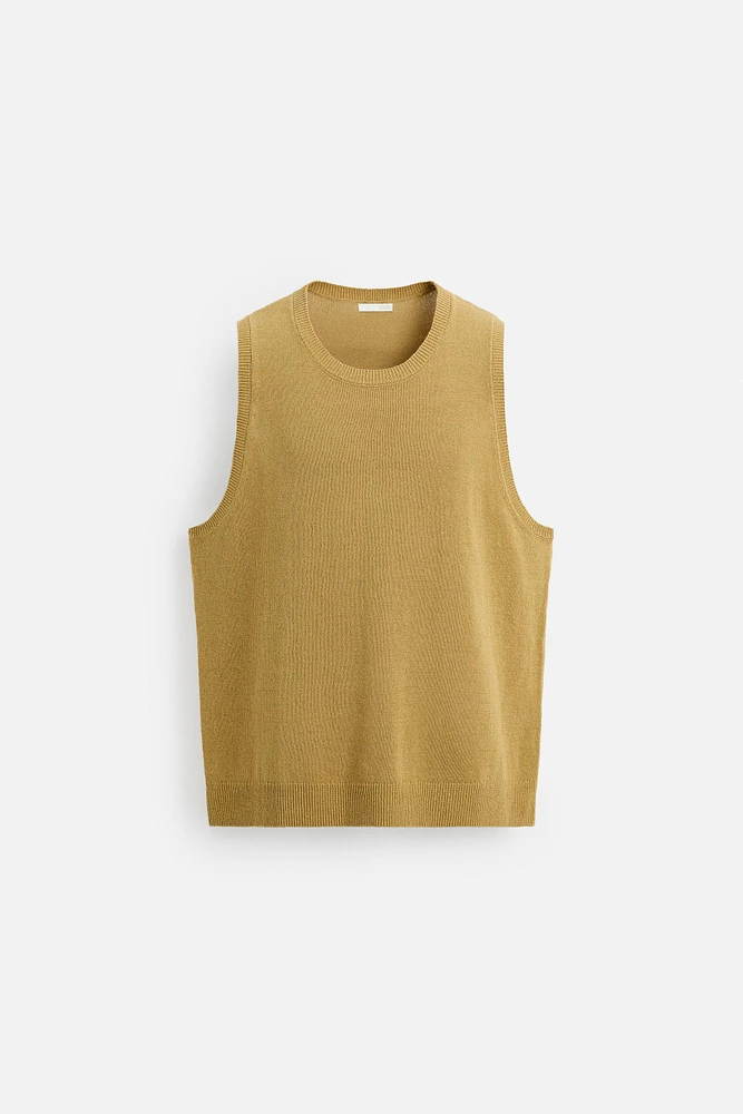 KNIT VEST