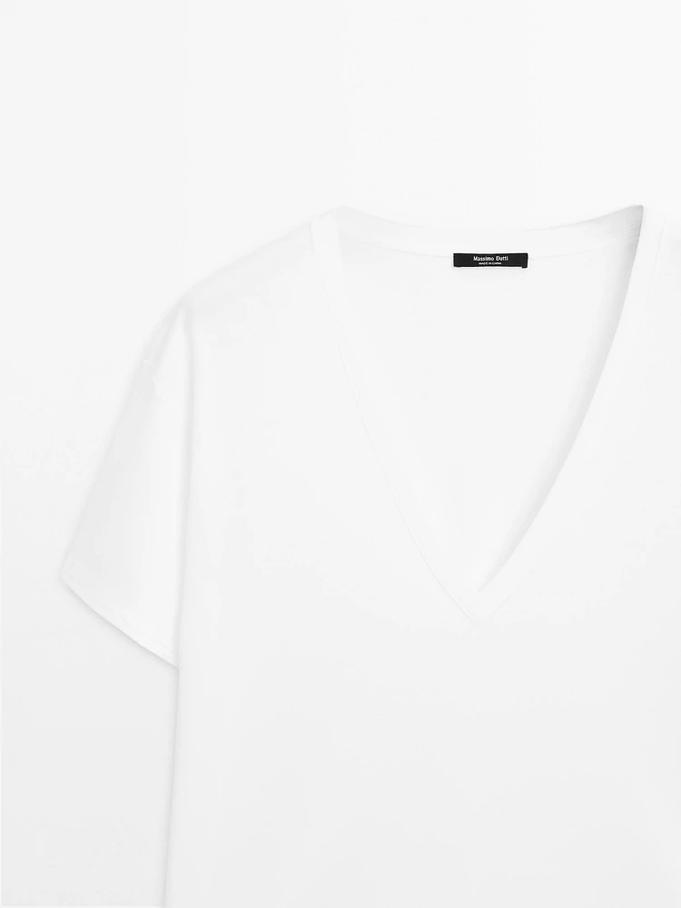 T-shirt 100 % coton à col en V