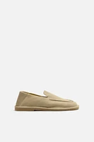 CASUAL LEATHER LOAFERS