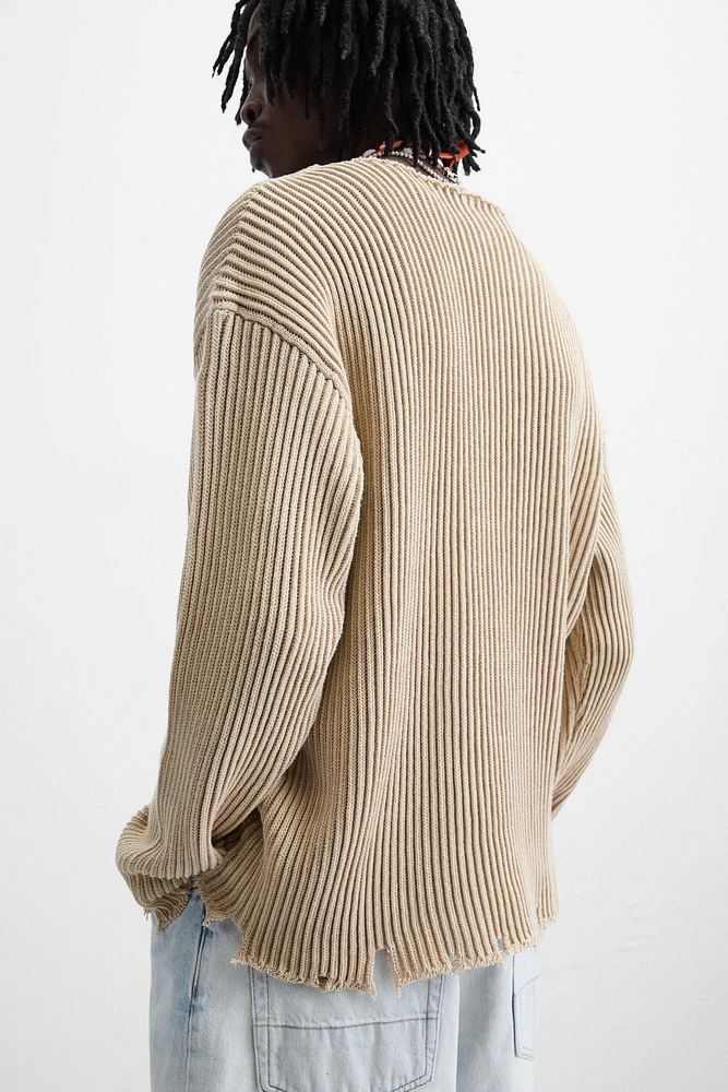 RIBBED DISTRESSED SWEATER