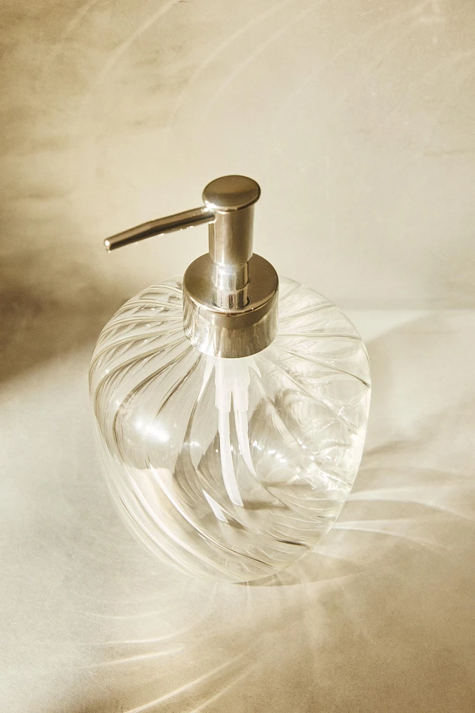 SCALLOPED SOAP DISPENSER