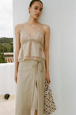 EMBROIDERED TOP