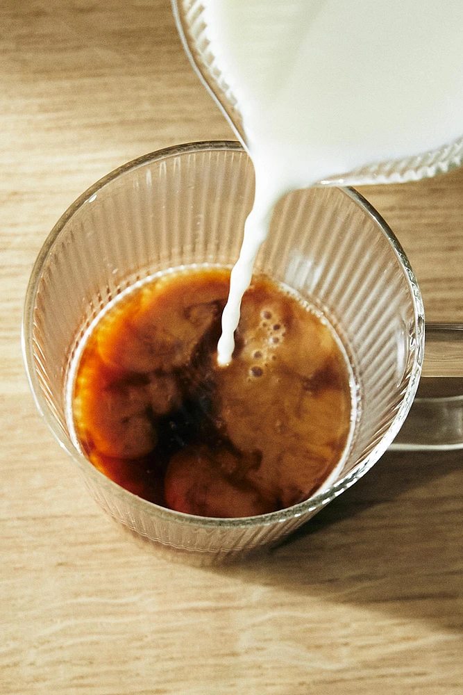 BOROSILICATE GLASS MUG WITH LINES