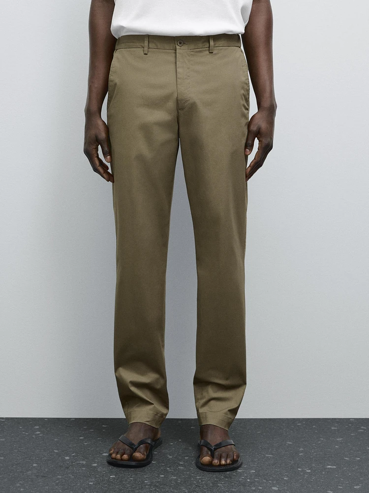 Pantalon tapered fit en coton mélangé