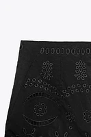 ZW COLLECTION PERFORATED EMBROIDERY BERMUDA SHORTS