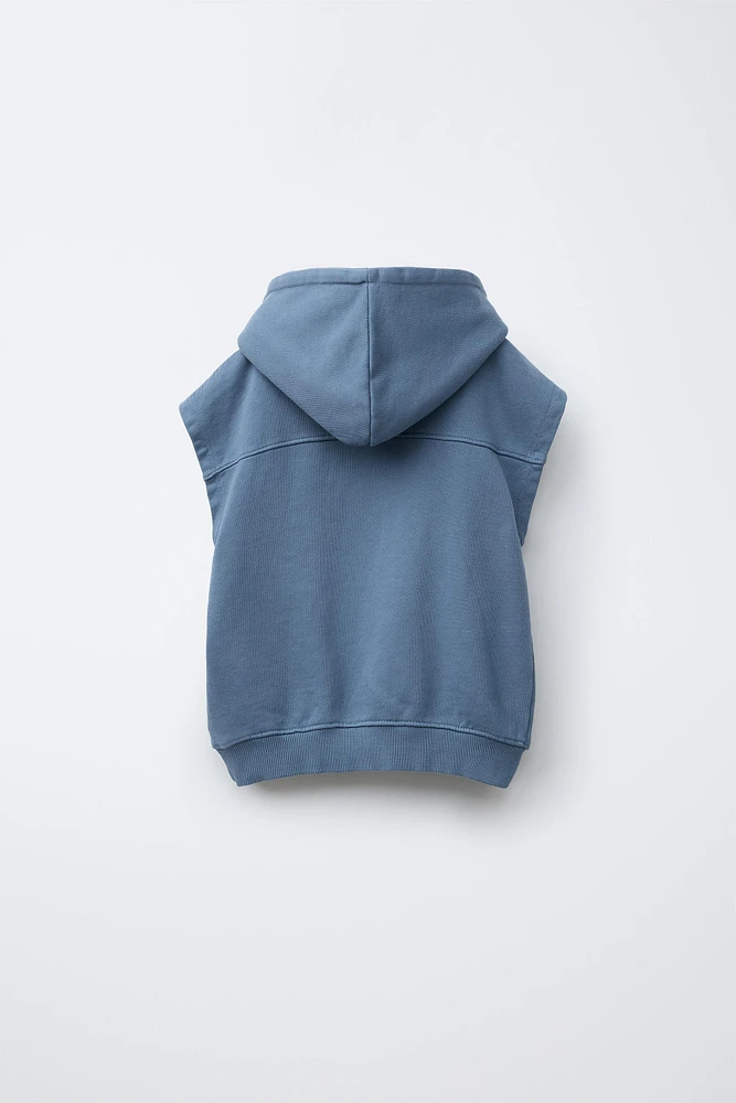 GILET À CAPUCHE LOGO