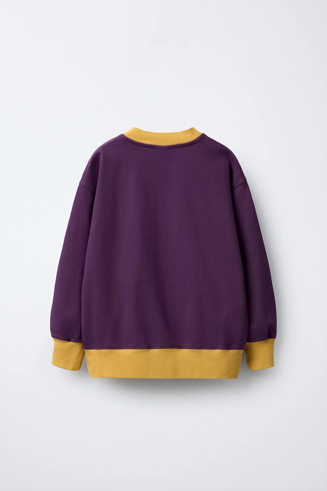 T-SHIRT EN MATIÈRES VARIÉES