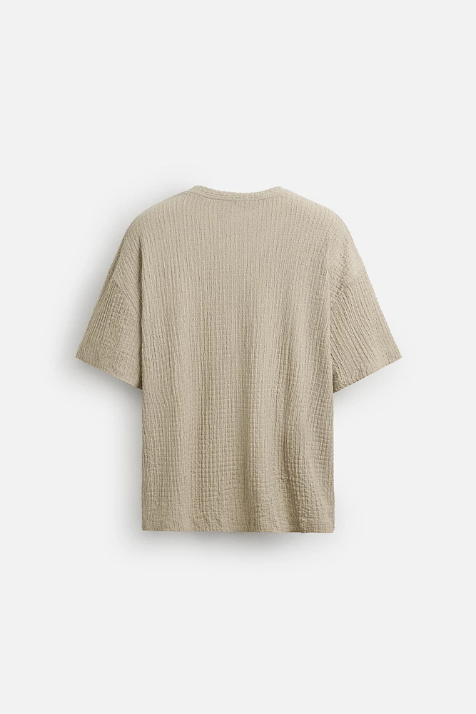 T-SHIRT STRUCTURE IRRÉGULIÈRE