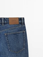 Tapered fit jeans