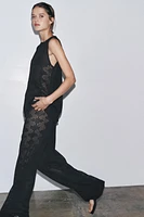 PANTALON EN MAILLE POINTELLE LATÉRAL
