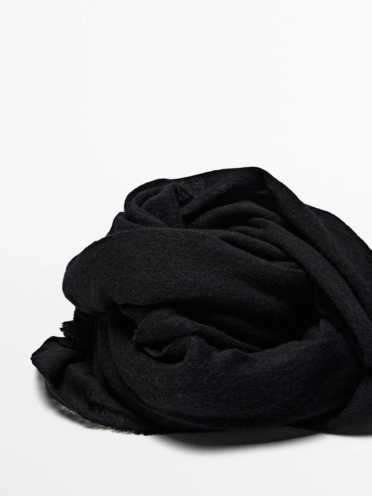 100% cashmere scarf