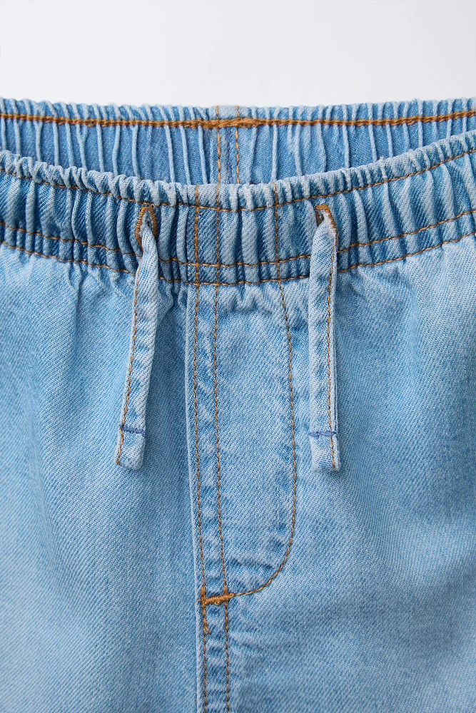 DENIM SHORTS WITH ELASTIC WAIST