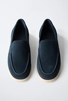 CHAUSSURES BATEAU EN CROÛTE DE CUIR