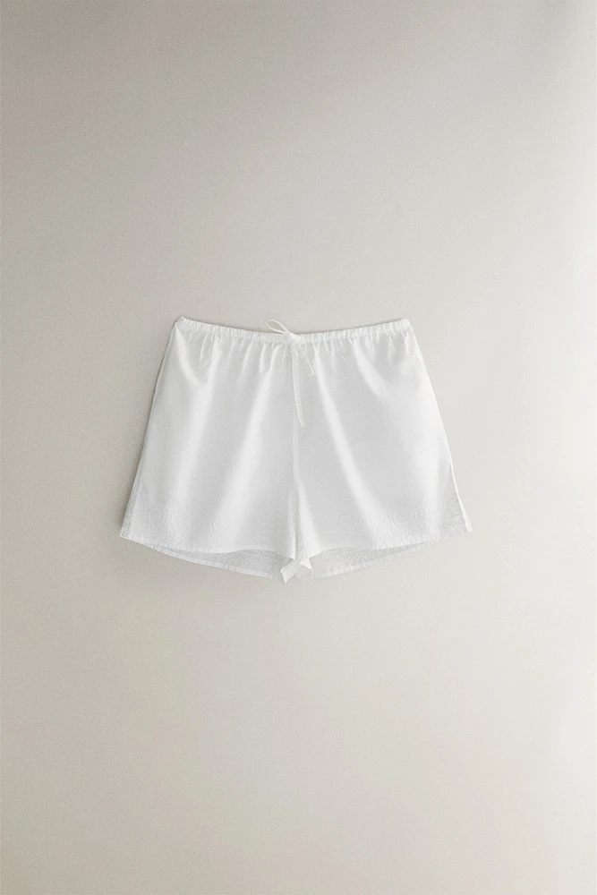 SHORT COTON BRODERIES