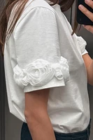 VOLUMINOUS FLORAL T-SHIRT
