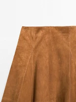 Jupe midi ample en cuir et daim