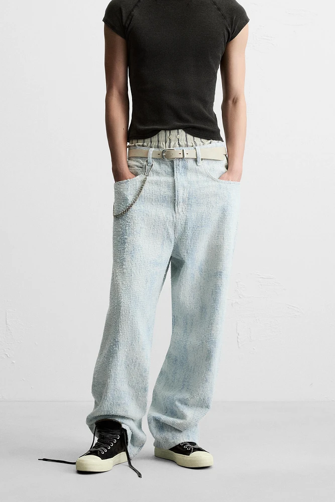 JEAN COUPE BAGGY FINI GRATTÉ