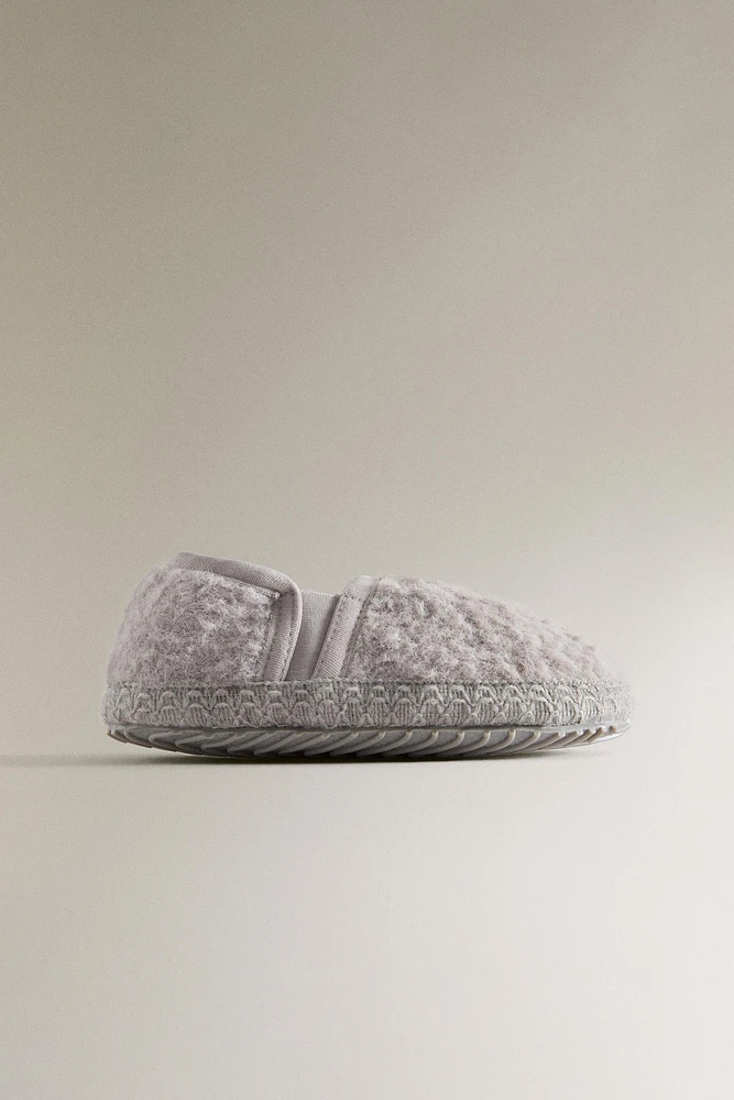 COZY SLIPPERS