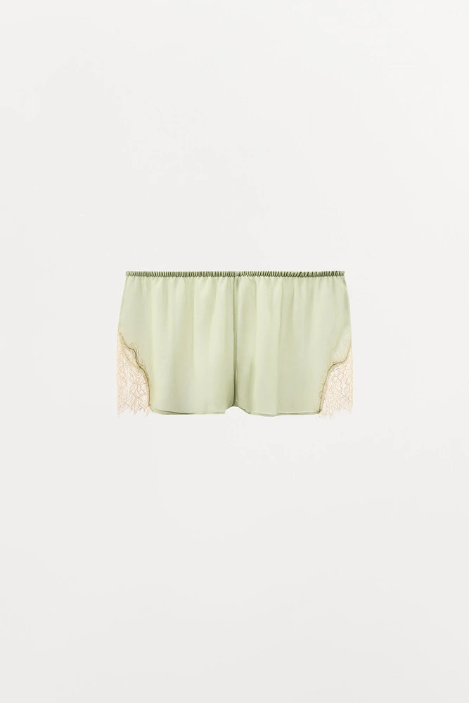 SHORT STYLE LINGERIE DENTELLE