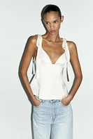 TOP SATINÉ LACETS