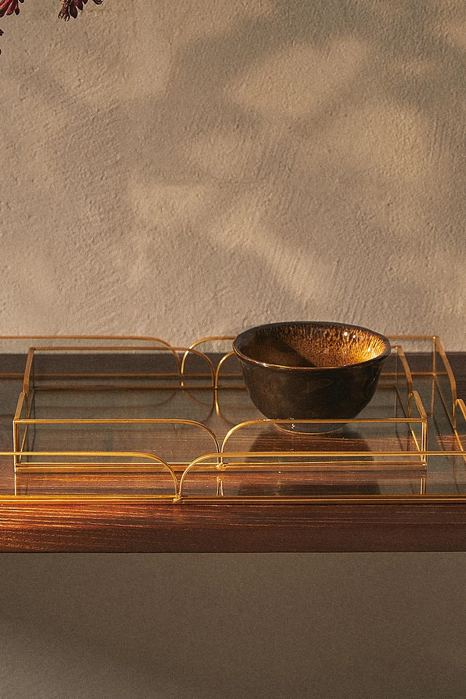 GLASS AND METAL TRAY