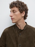 Chemise à col mao en cuir finition daim