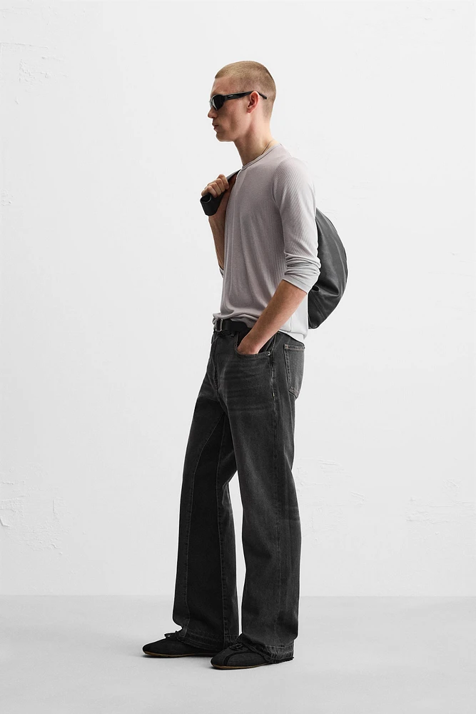 FLARE FIT JEANS