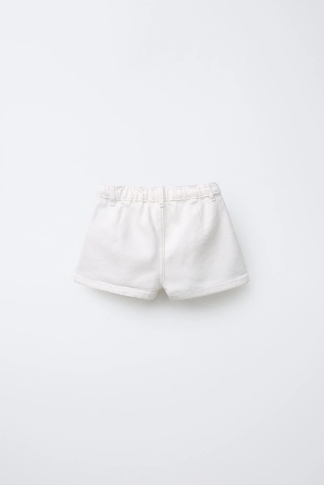 CONTRAST EMBROIDERY DENIM BERMUDA SHORTS