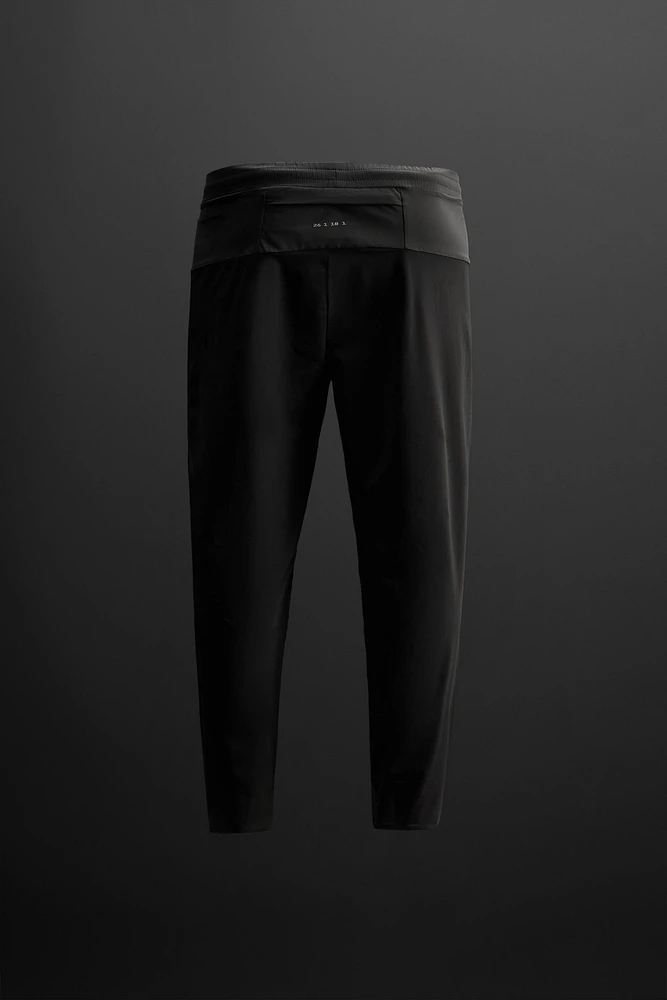 TECHNICAL TRAINING PANTS