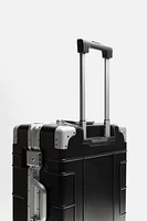 TRAVEL SUITCASE