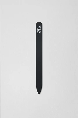 THE GLASS NAIL FILE