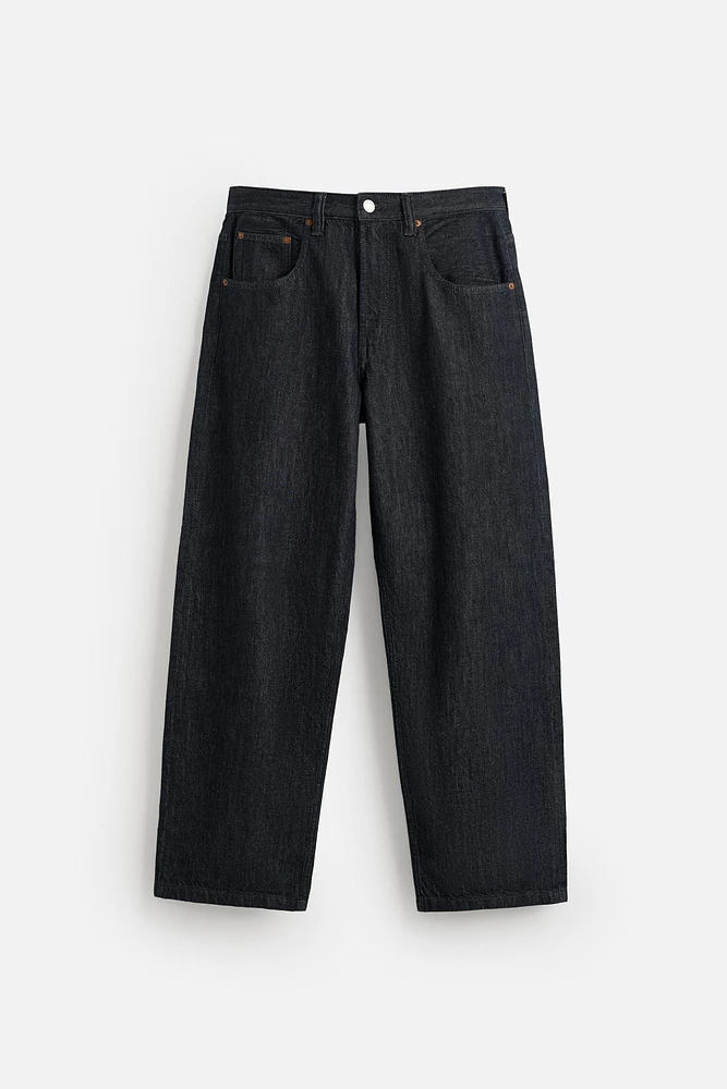 LIGHTWEIGHT BAGGY FIT JEANS
