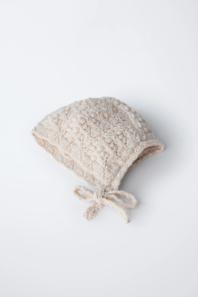 CHUNKY KNIT BONNET