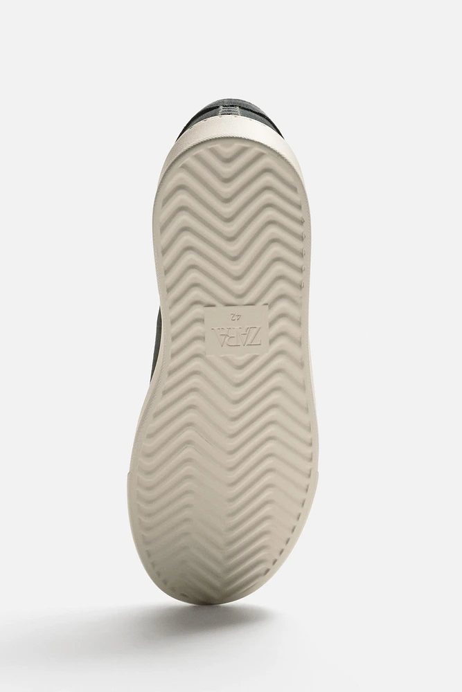 LEATHER SNEAKERS