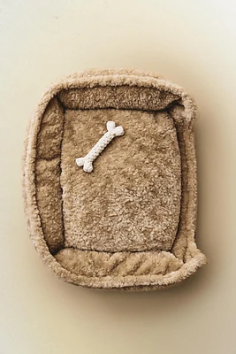 FAUX SHEARLING PET BED