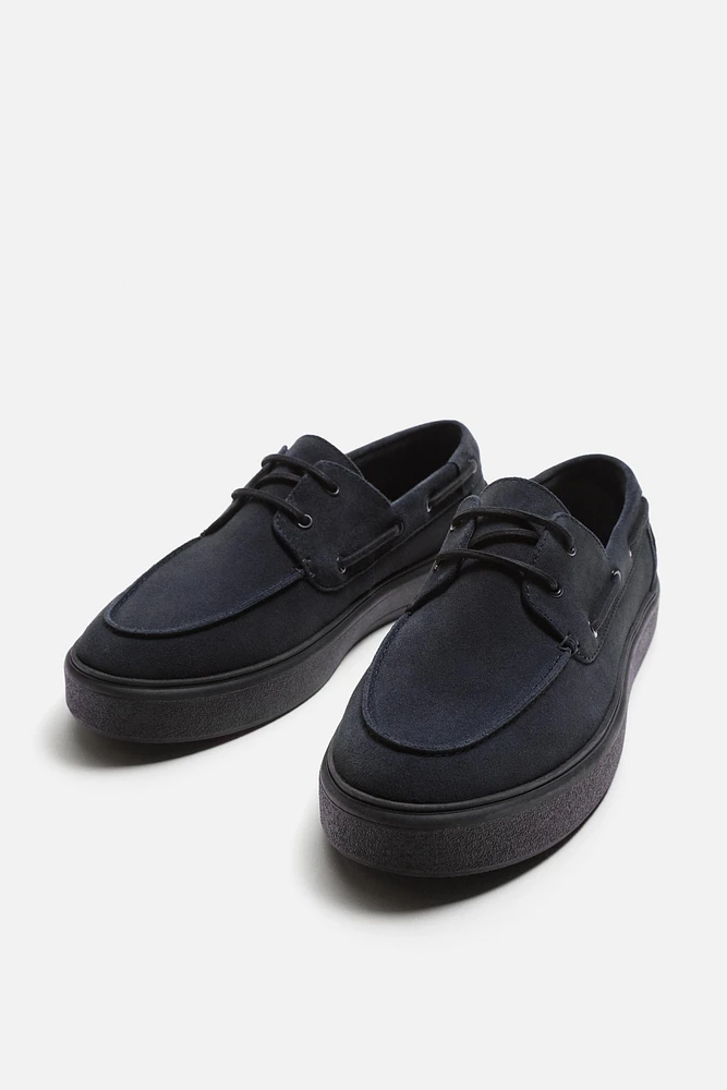 CHAUSSURES BATEAU EN CUIR CASUAL