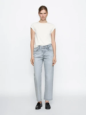 Straight mid-rise jeans