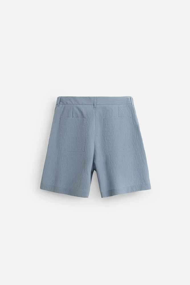 STRIPED CRINKLED EFFECT BERMUDA SHORTS